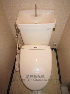 三重県志摩市の生活に便利な立地の賃貸アパート　室内（トイレ）