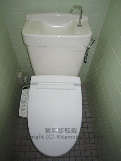 三重県志摩市の賃貸アパート室内（トイレ）