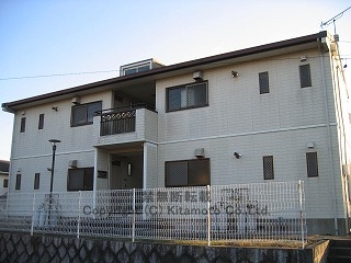 三重県志摩市の東海中学校近くの賃貸アパート　外観
